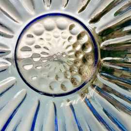 Ваза/салатник/конфетница, з-д Салаватстекло, голубое цветное стекло в прессе, винтаж, СССР. Картинка 4